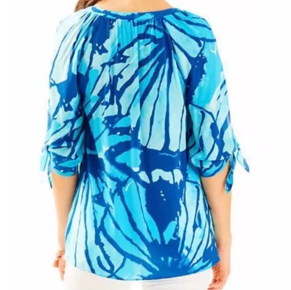 Lilly Pulitzer XS Blue Paisley Tunic Top - 3/4 Sleeve Asymmetrical Hem - Picture 8 of 8